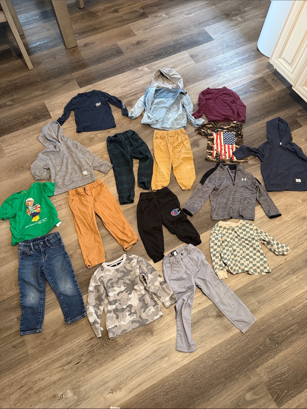 3T Kids Multi-Piece Clothing Lot - Mixed Colors
